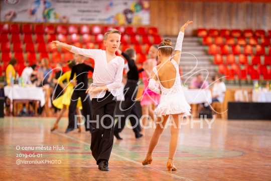 2019-06-01 O cenu města Hluk